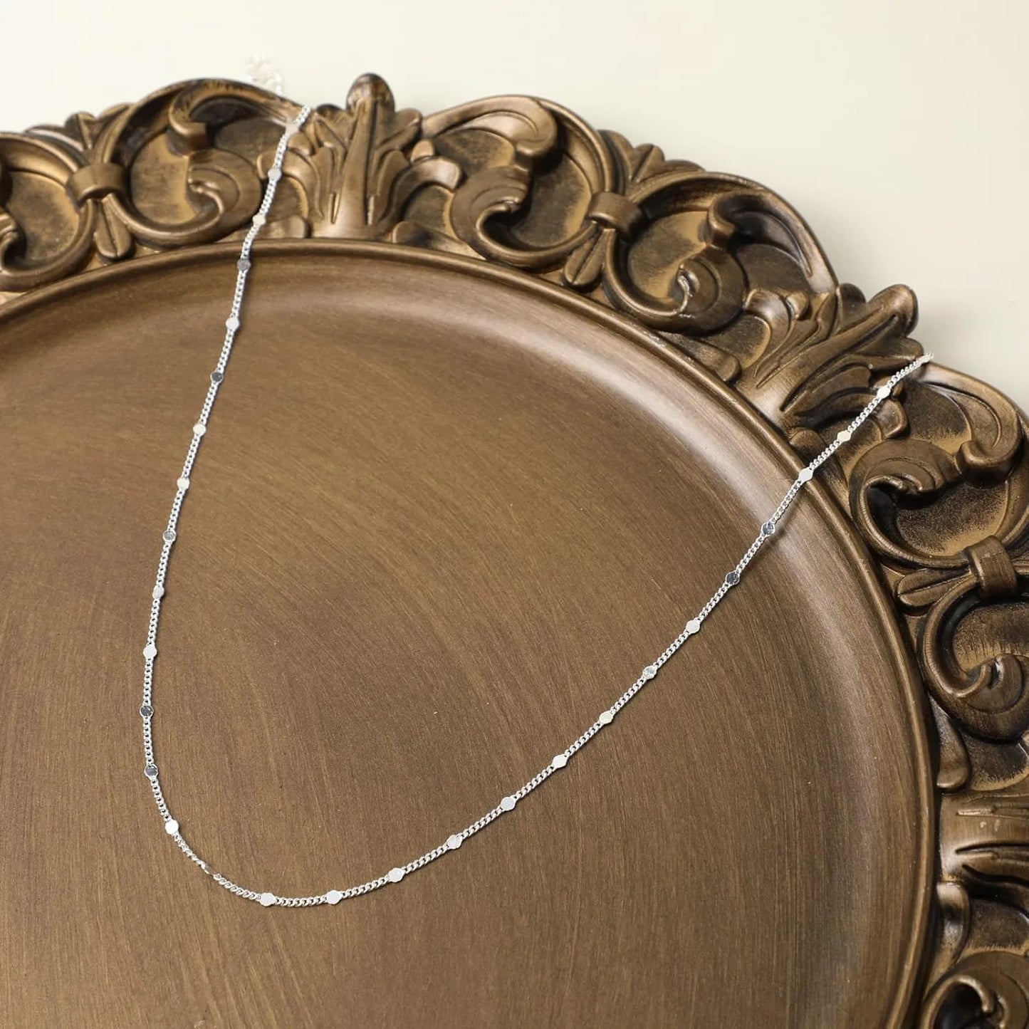Naszyjnik Choker z Okrągłym Motywem